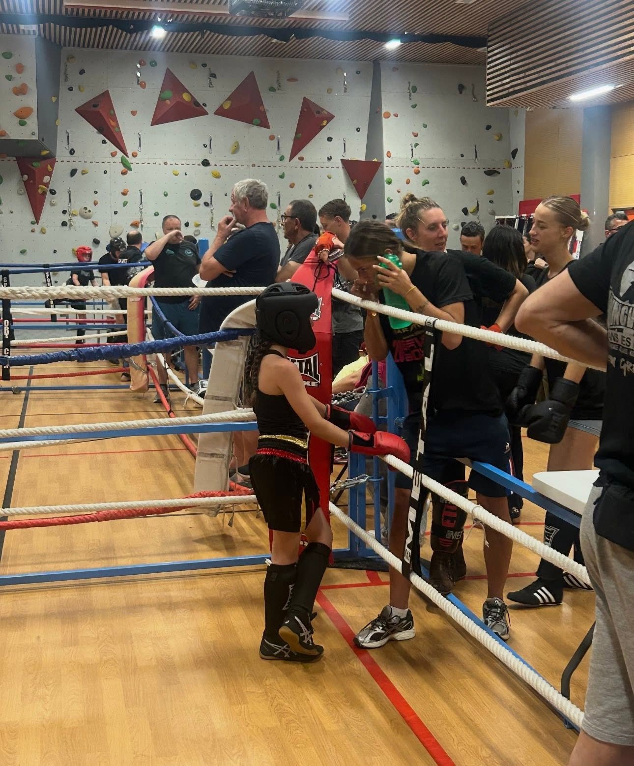 Ambiance dans les coins du ring Savate Pour Tous 2026